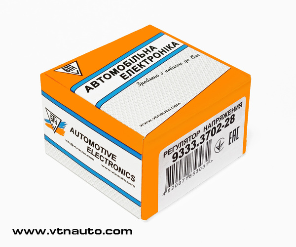 Voltage regulator 9333.3702-28 in packaging
